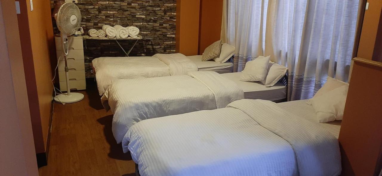 Looniva Guest House Lalitpur Extérieur photo